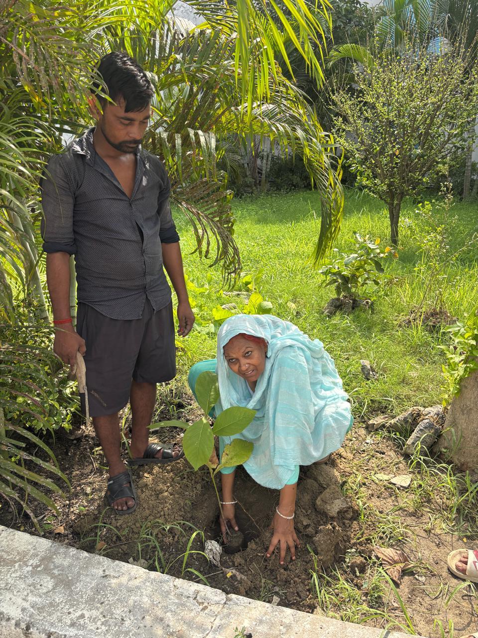 PLANTATION DRIVE IN HAJ HOUSE, LUCKNOW ( EK PED MAA KE NAAM)